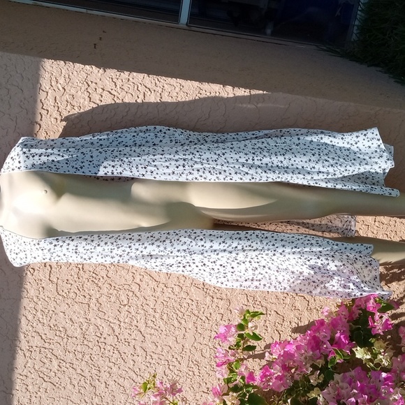 LulaRoe cover up - Picture 1 of 4